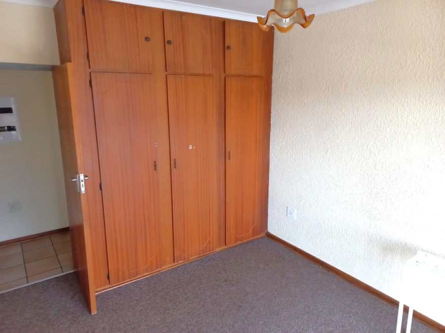 2 Bedroom Property for Sale in Potchefstroom North West